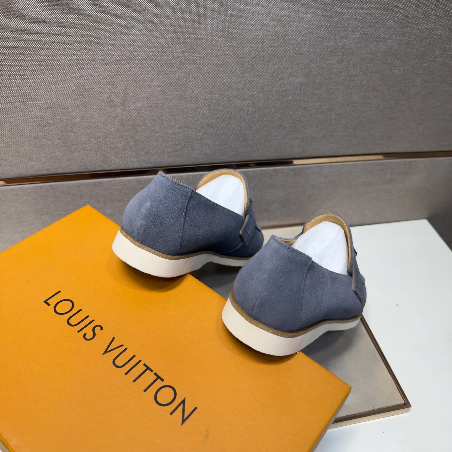 Men's men's shoes 💰pp442 [LV～] Men's casual shoes 2026z cabinet sales simultaneously 🔶Size: 38-44 #️⃣ 🔷4 colors🔜The upper is made of cowhide stitching ➕Cowhide lining, comfortable and breathable, sole: original comfortable and wear-resistant outsole, ⚠️real thing📱photographed🎬real thing is better📢📢📢